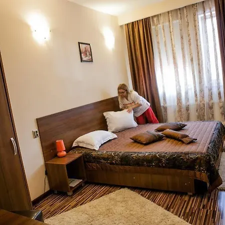 Szálloda Ioana 3*